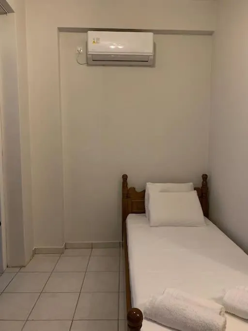 Vasiliki'S Guesthouse II-1